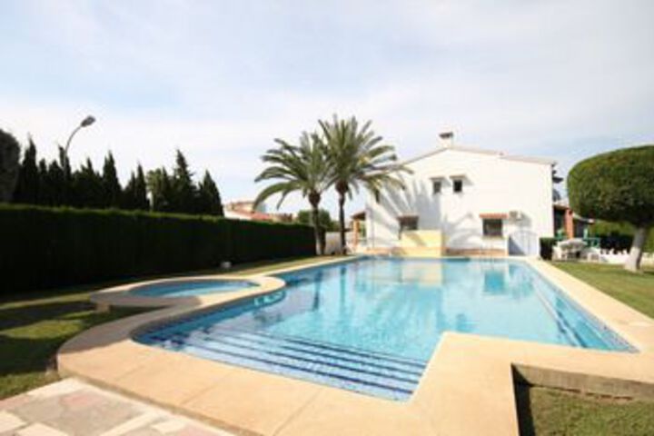 Pool 16 of 16