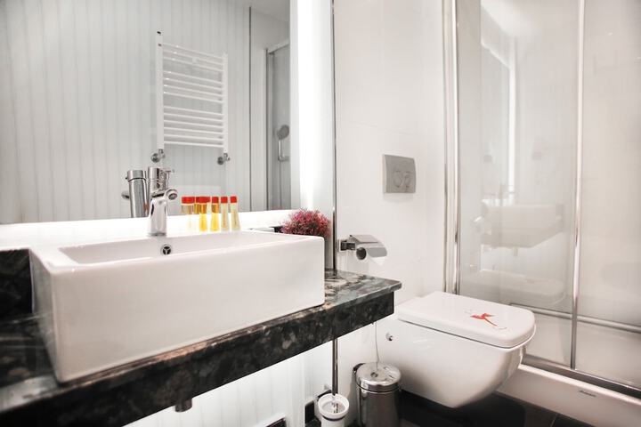 Bath Interior