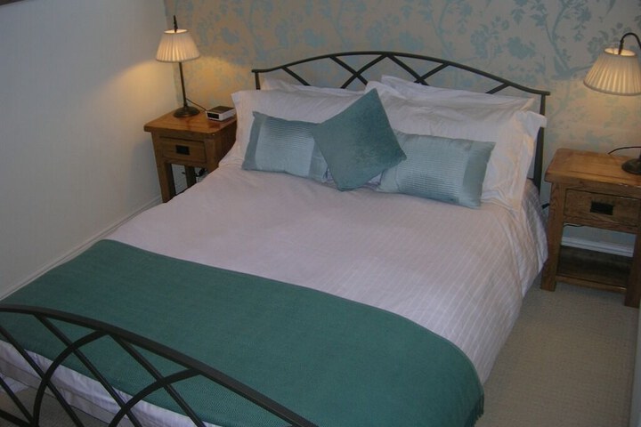 Room 4 of 19