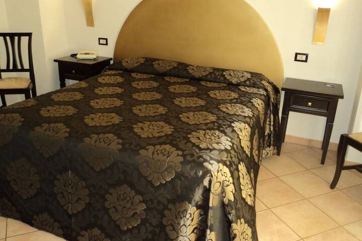 Room 5 of 54