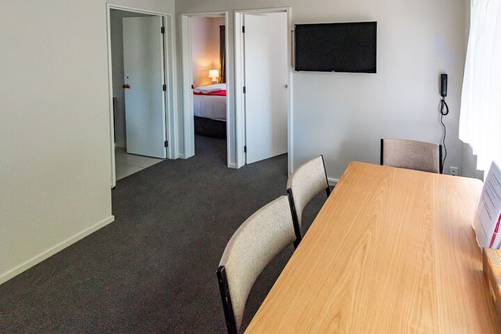 Room 28 of 46