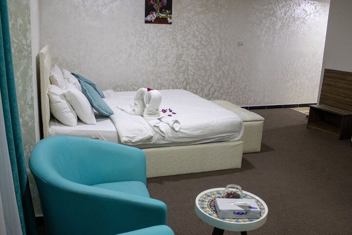 Room 56 of 125