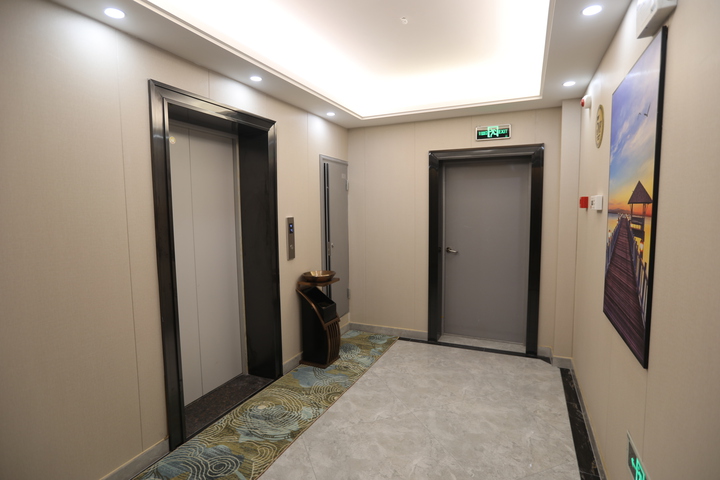 Hotel Interior 11 of 19