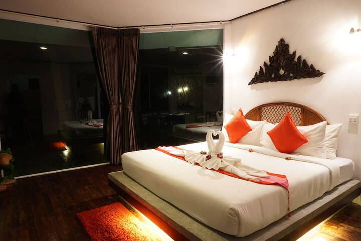 Room 10 of 48