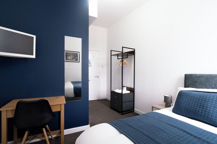 Room 4 of 51