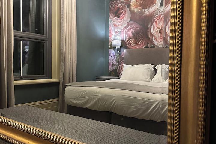 Room 28 of 171