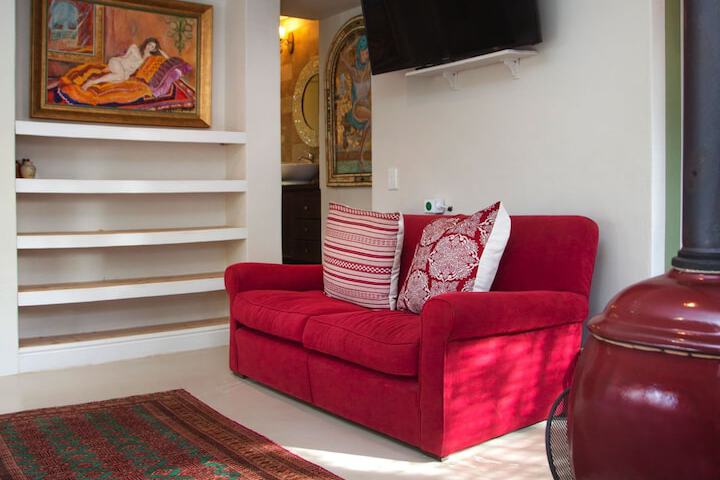 Lounge 40 of 50