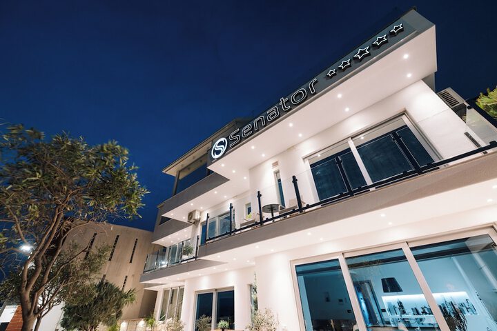 Hotel 240 of 257
