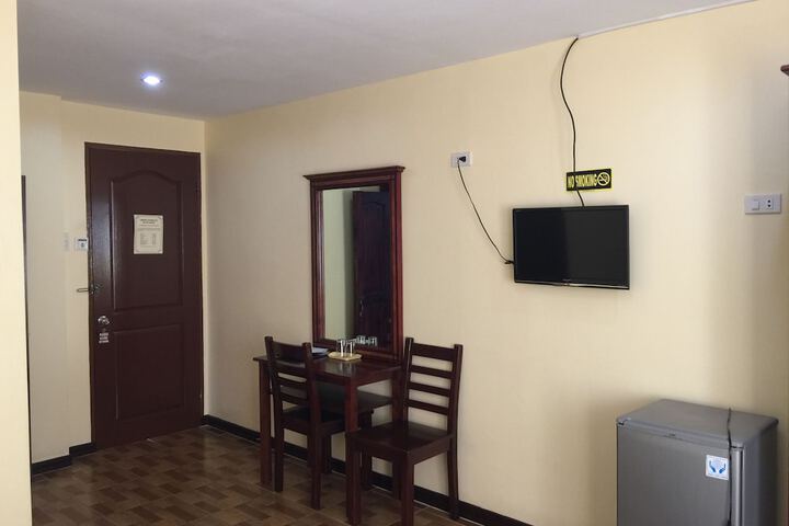 Room 53 of 75