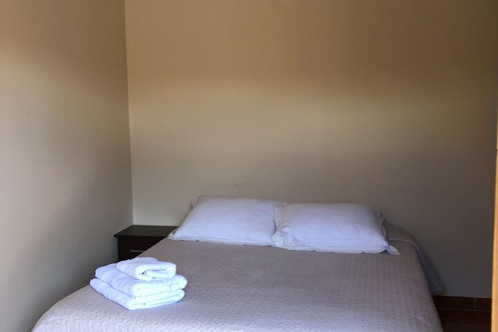 Room 11 of 32