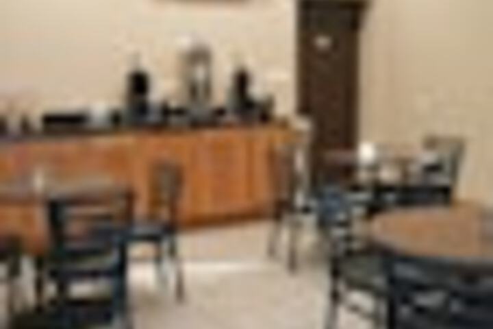 Breakfast area