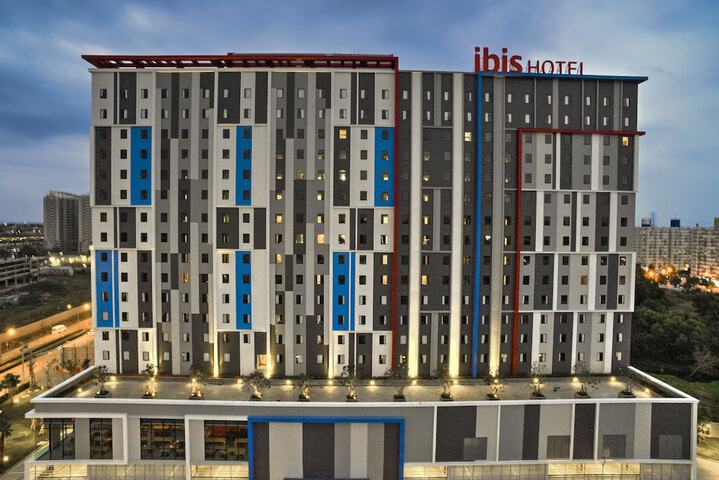 Hotel 54 of 65