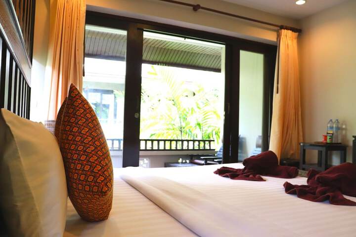 Room 49 of 242