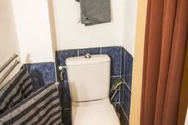 Room 3 of 16