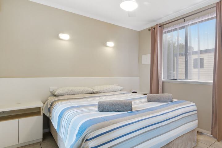 Room 5 of 116