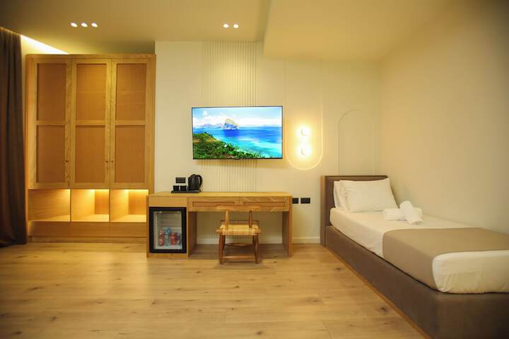 Room 45 of 70
