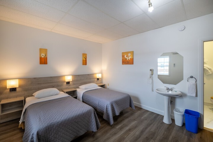 Room 26 of 80