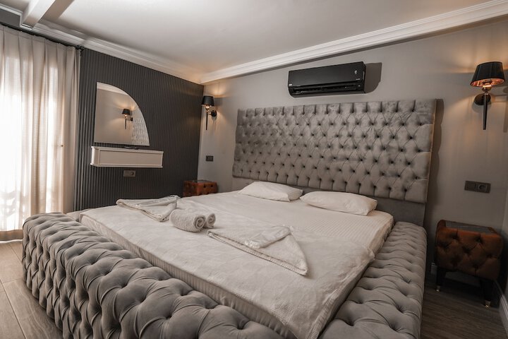 Room 5 of 27
