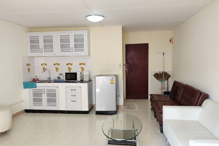Room 3 of 16