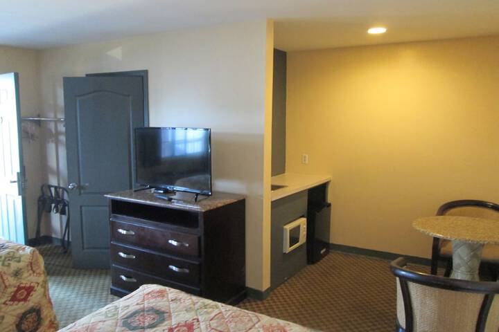 Room 10 of 19