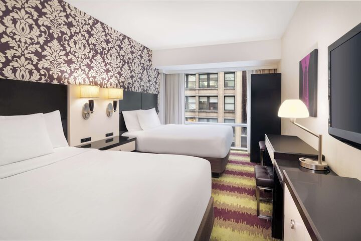 Standard Room, King or Two Doubles (4 of 7)