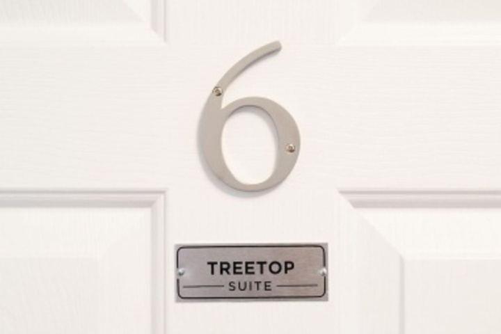 Room 359 of 671