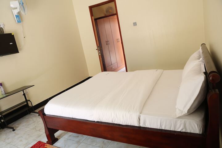 Room 15 of 51