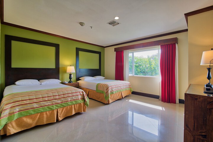 Room 30 of 67