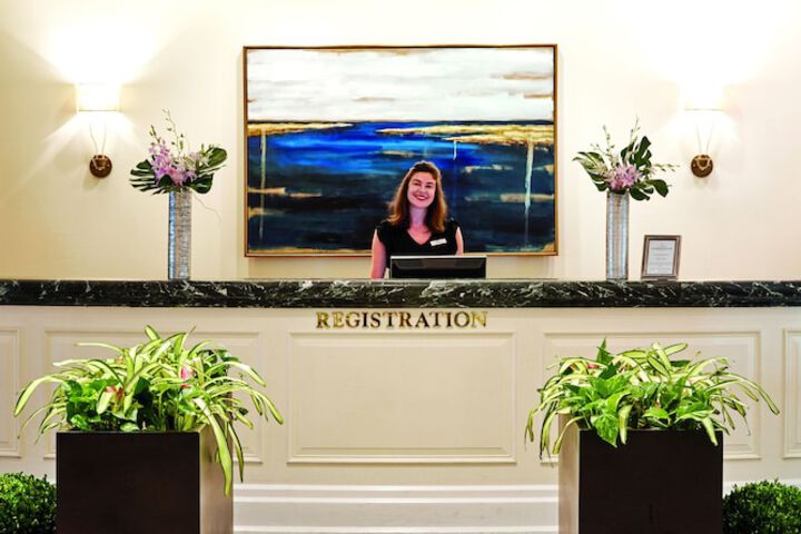 Check-in/check-out kiosk