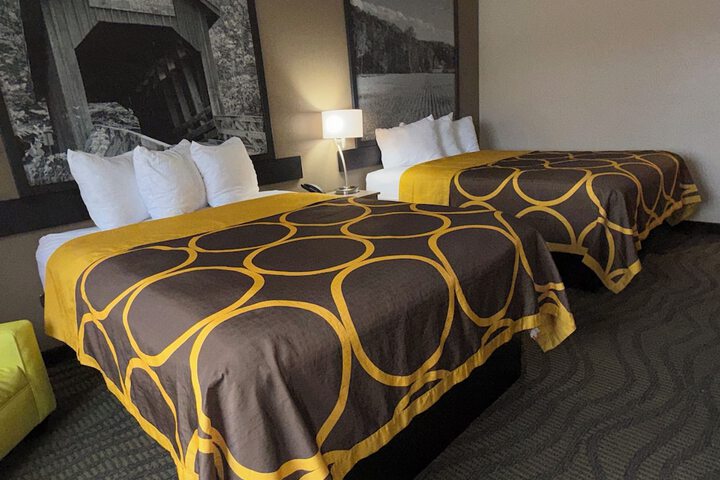 1 Queen Bed Mobility Accessible (13 of 15)