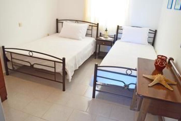 Room 4 of 14