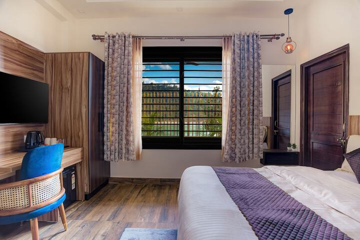 Room 15 of 29