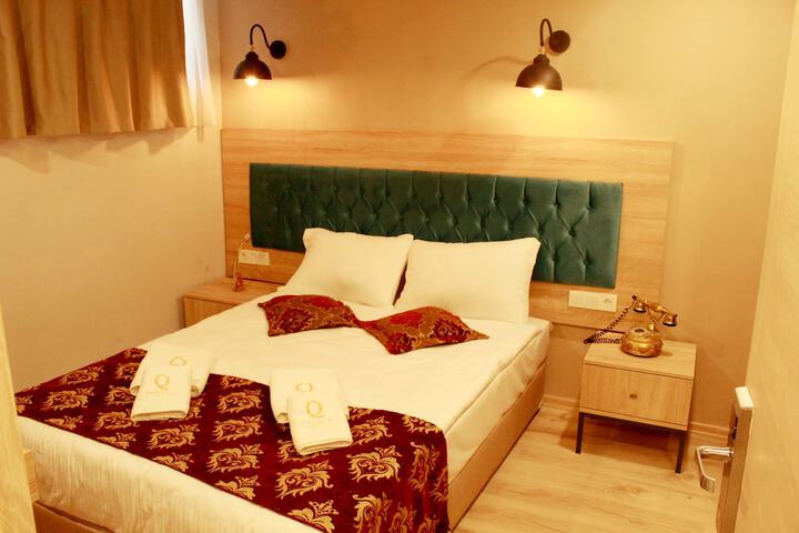 Room 8 of 46