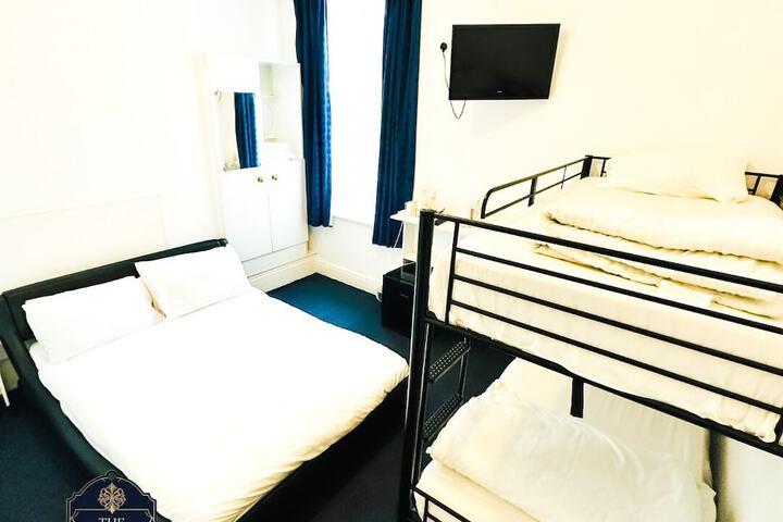 Room 8 of 49