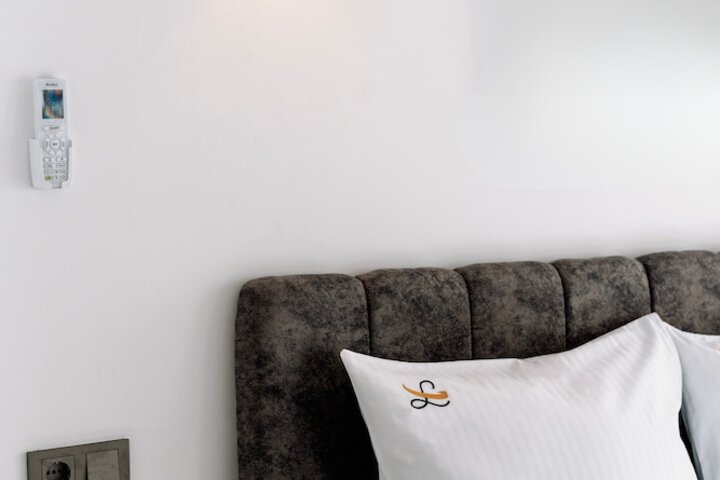 Room 15 of 47