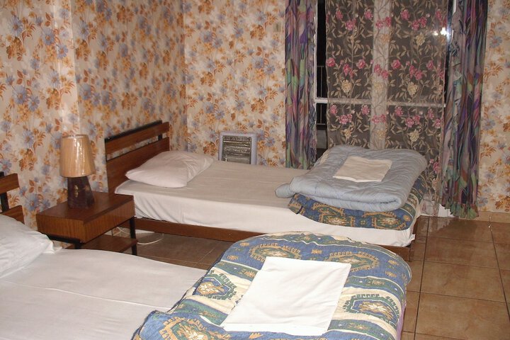 Room 6 of 21