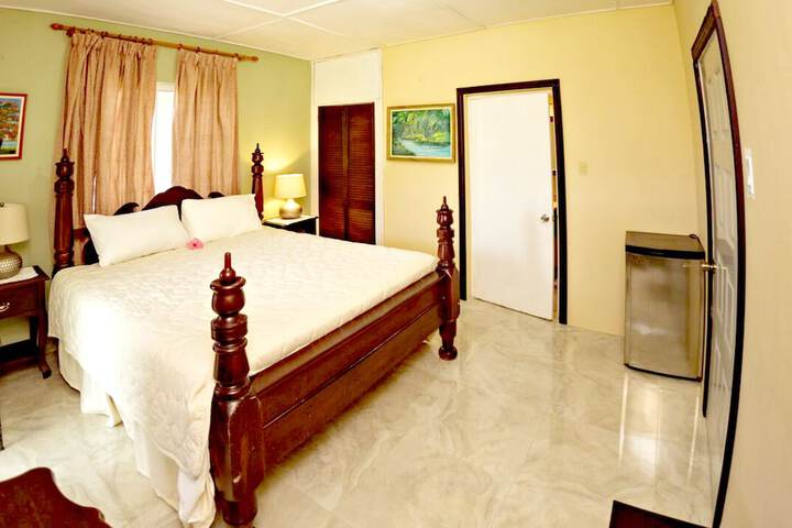 Room 10 of 40