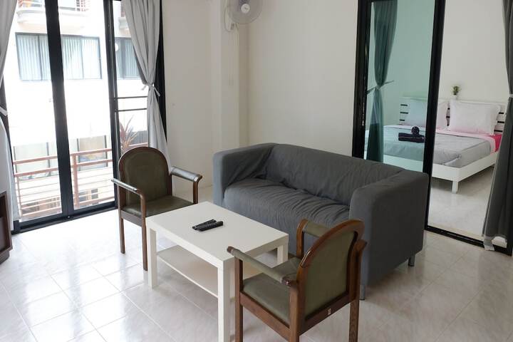 Room 9 of 27