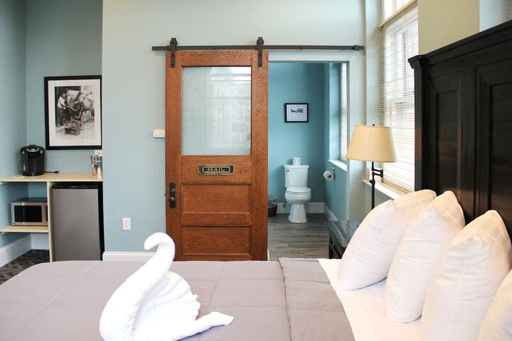 Premium Double Room Private Bathroom City View 205 Council Room (30 of 132)