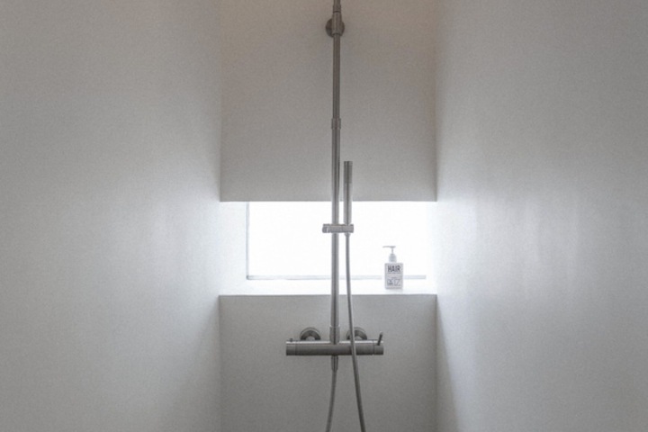 Room 15 of 37