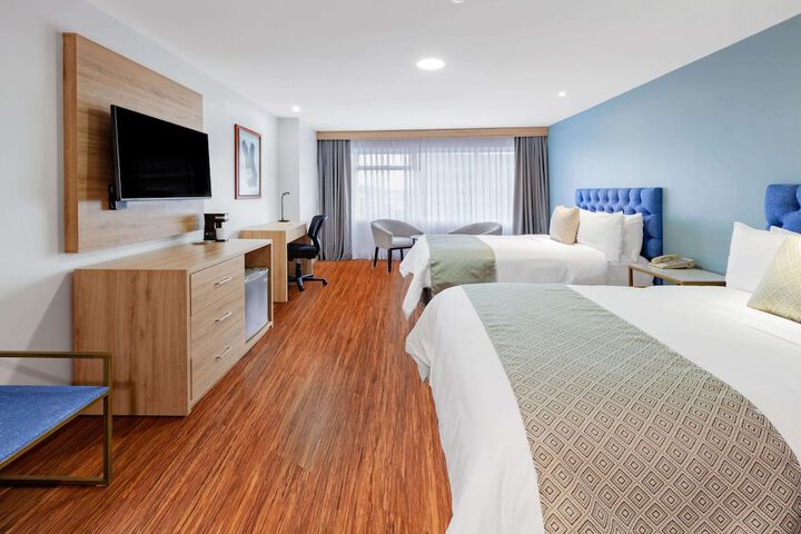 Room 12 of 71
