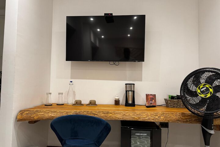 Room 12 of 39