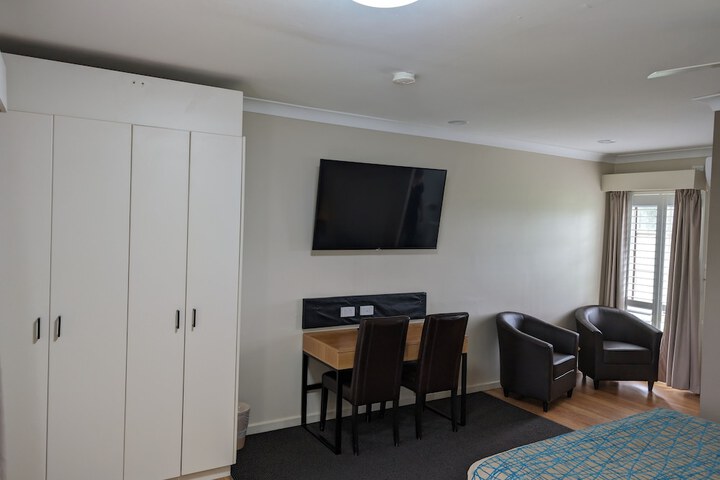 Room 11 of 55