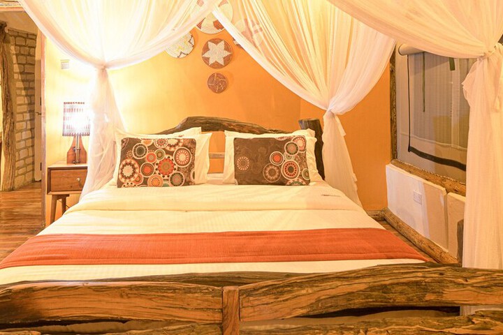Room 3 of 25