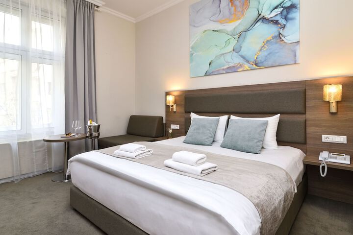 Room 3 of 29