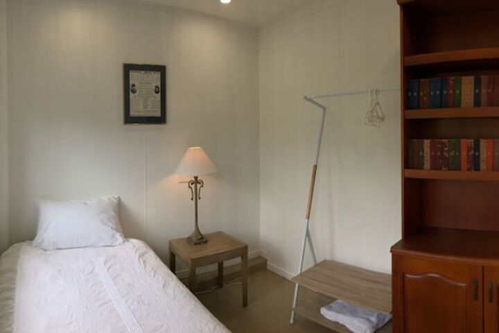 Room 5 of 31