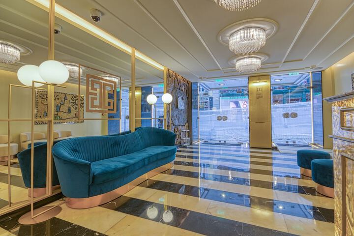 Guest Lobby