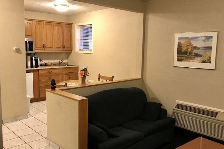 Room 42 of 99