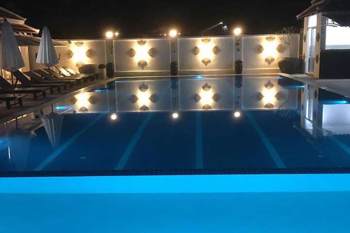 Pool 18 of 39