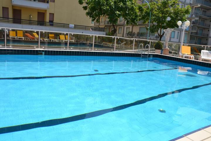 Hotel with Pool